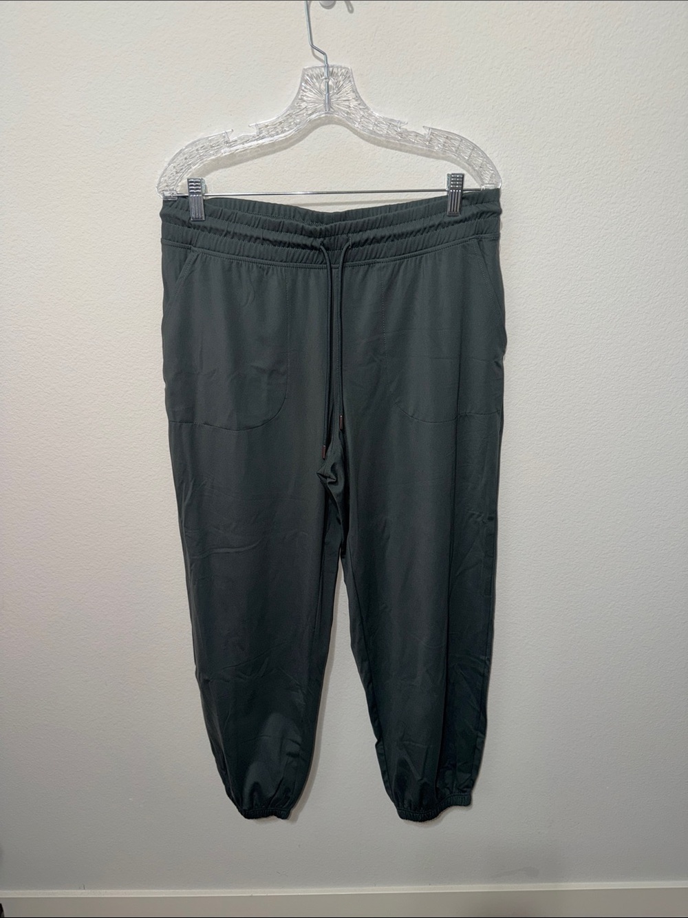 NWOT Women's Dark Charcoal Drawstring Jogger Pants